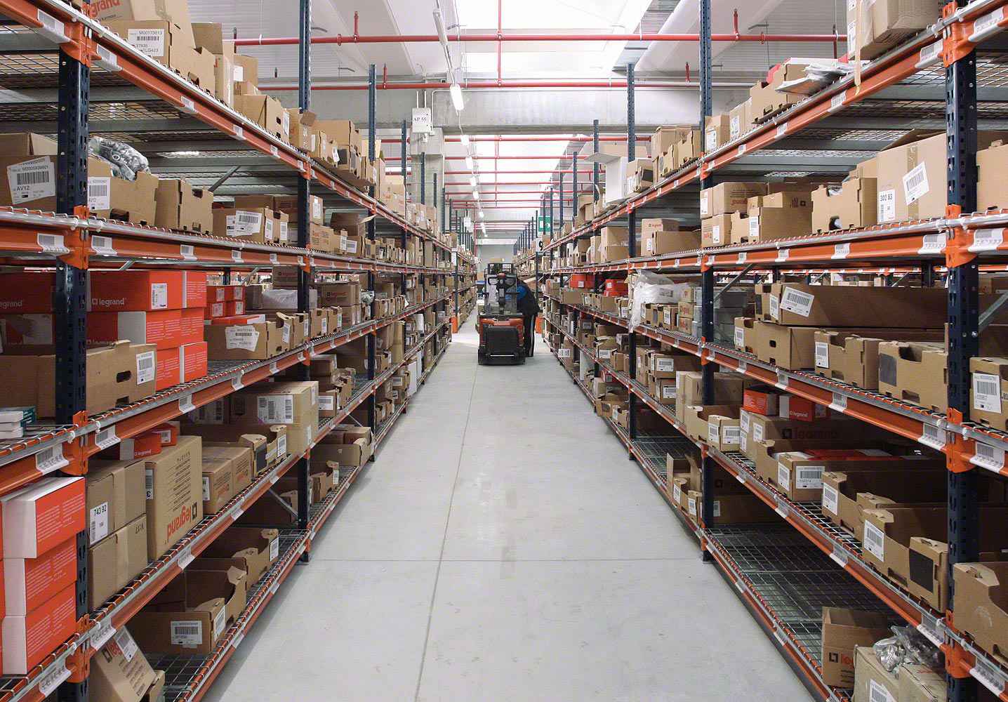 金年会平台-金年会(中国)一站式服务平台智慧安全用电-仓库库房方案